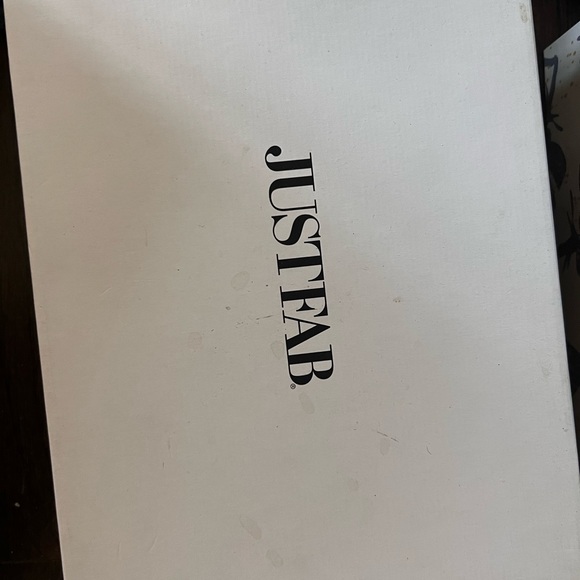 high heels shoes.New, still in bags and original box. Size 8 - Picture 10 of 11